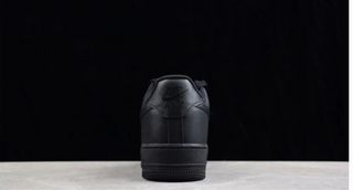 Nike Air Force 1 Negras