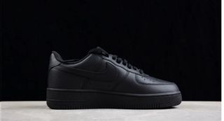 Nike Air Force 1 Negras