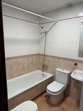 Casa adosada en venta en Coín