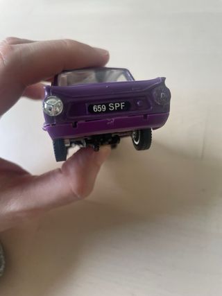 MRRC Lotus Cortina Morado