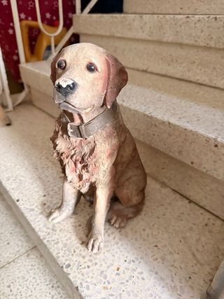 Candelabro de metal dorado y verde
