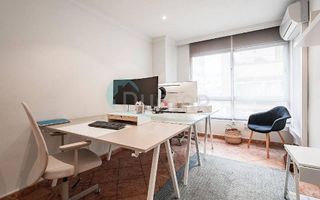 Oficina en venta en Puerto Banús en Marbella