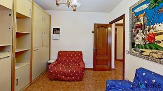 Piso en venta en Reyes en Parla