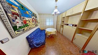 Piso en venta en Reyes en Parla