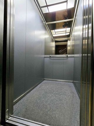 Oficina en alquiler en La Plana en Esplugues de Llobregat