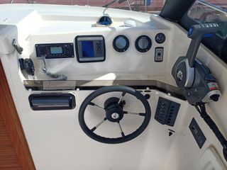 Barco Shiren 23 Fisher 115 hp Evinrude E-TEC 380 h