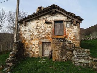Casa adosada en venta en Espinosa de los Monteros