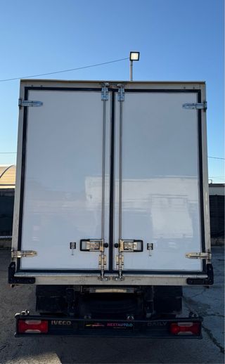 Iveco Daily frigorifico ETIQUETA C