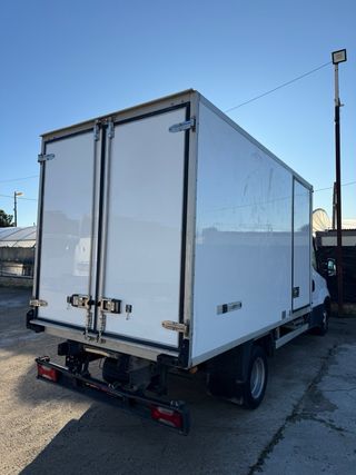 Iveco Daily frigorifico ETIQUETA C