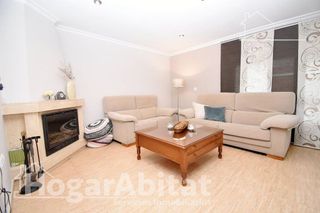 Casa adosada en venta en L'Alquenència en Alzira