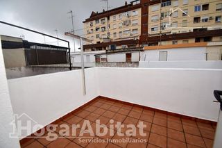 Casa adosada en venta en L'Alquenència en Alzira