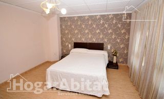 Casa adosada en venta en L'Alquenència en Alzira