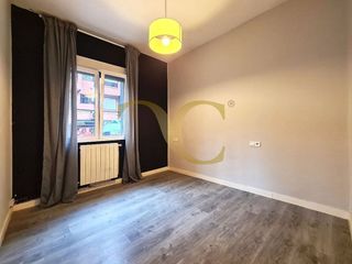 Piso en venta en Tenderina Alta - Fozaneldi en Oviedo