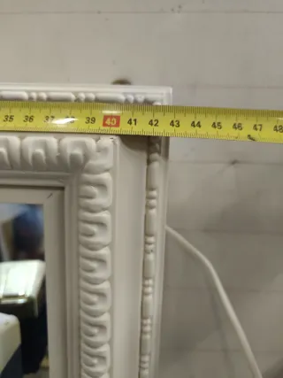 Vetrina bianca con luci LED