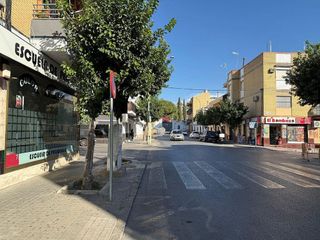 Local comercial en venta en Coria del Río