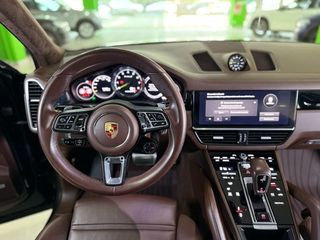 Porsche Cayenne Turbo S E-Hybrid 500 kW (680 CV)