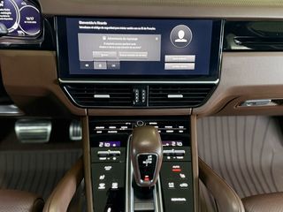 Porsche Cayenne Turbo S E-Hybrid 500 kW (680 CV)