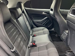 Mercedes-Benz GLA 180 90 kW (122 CV)