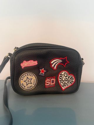 Bolso bandolera Superdry con parches