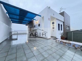 Casa pareada en venta en Zona Urbanizaciones en Alzira