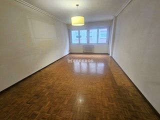Piso en venta en Residencia en Logroño