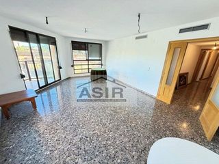 Piso en venta en L'Alquenència en Alzira