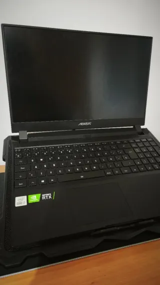 Portátil AORUS 15g XC Negro