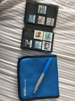 Nintendo 2DS Negra y Azul con Juegos