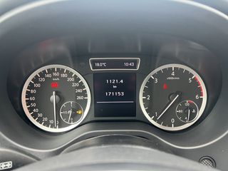 Infiniti Q30 1.5D 80 kW (109 CV)