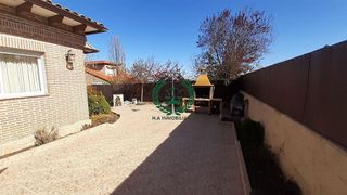 Chalet en alquiler en Pedrezuela