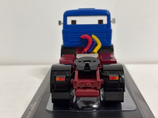 Mercedes Benz LPS escala 1/43