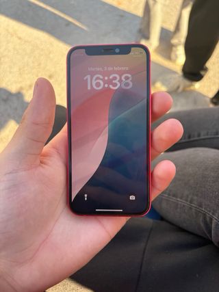 iPhone 12 mini rojo