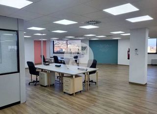 Oficina en alquiler en Sant Just Desvern