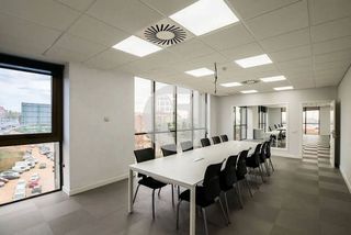 Oficina en alquiler en Sant Just Desvern