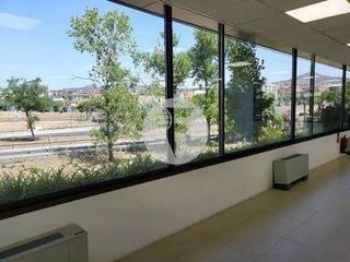 Oficina en alquiler en Sant Just Desvern