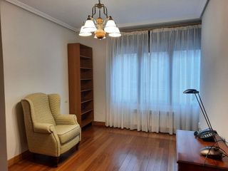 Piso en alquiler en Pº Zorrilla - Cuatro de Marzo en Valladolid