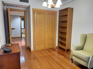 Piso en alquiler en Pº Zorrilla - Cuatro de Marzo en Valladolid