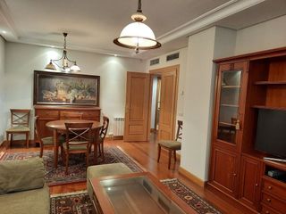 Piso en alquiler en Pº Zorrilla - Cuatro de Marzo en Valladolid