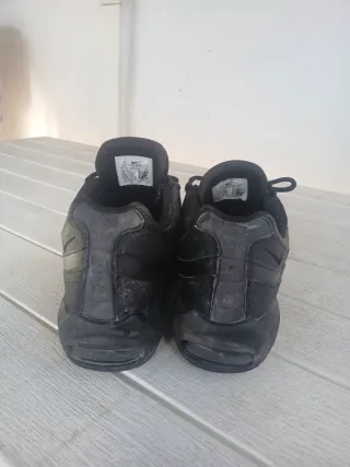 Nike Airmax 95 negras hablarme antes de comprar