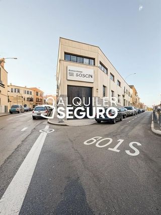 Local comercial en alquiler en La Hoya - Moscatelares en San Sebastián de los Reyes