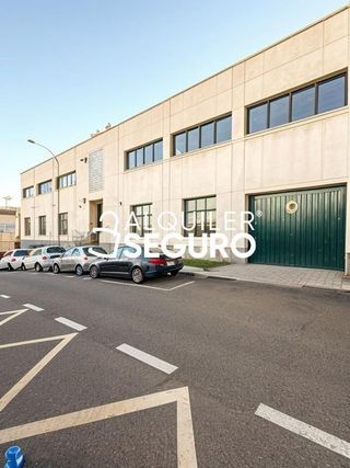 Local comercial en alquiler en La Hoya - Moscatelares en San Sebastián de los Reyes