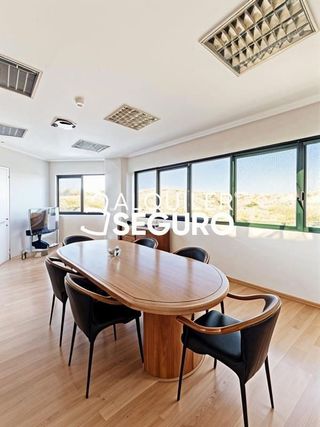 Local comercial en alquiler en La Hoya - Moscatelares en San Sebastián de los Reyes