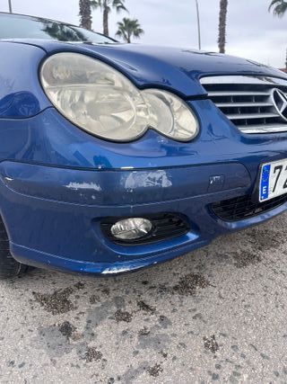 Mercedes-Benz Clase C 2004