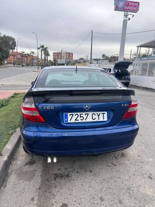 Mercedes-Benz Clase C 2004