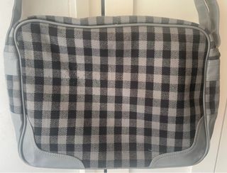 Bolso bandolera Adidas cuadros gris y negro