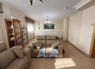 Casa adosada en venta en El Poblado - Abulagar en Puertollano