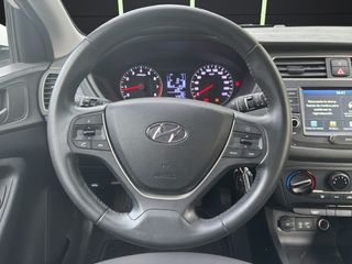 Hyundai i20 1.2 MPI Essence LE 55 kW (75 CV)