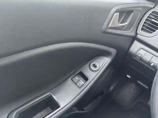 Hyundai i20 1.2 MPI Essence LE 55 kW (75 CV)