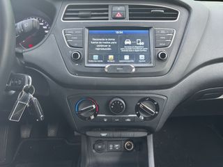 Hyundai i20 1.2 MPI Essence LE 55 kW (75 CV)