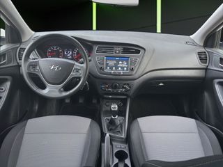 Hyundai i20 1.2 MPI Essence LE 55 kW (75 CV)